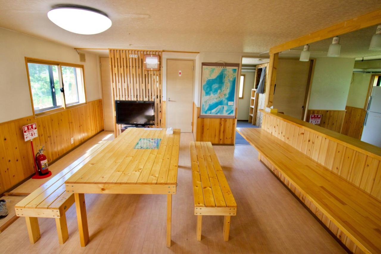 Хостел Clione Campground Сярі Екстер'єр фото