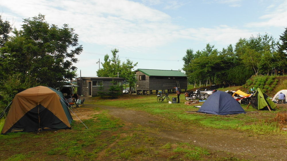 Хостел Clione Campground Сярі Екстер'єр фото