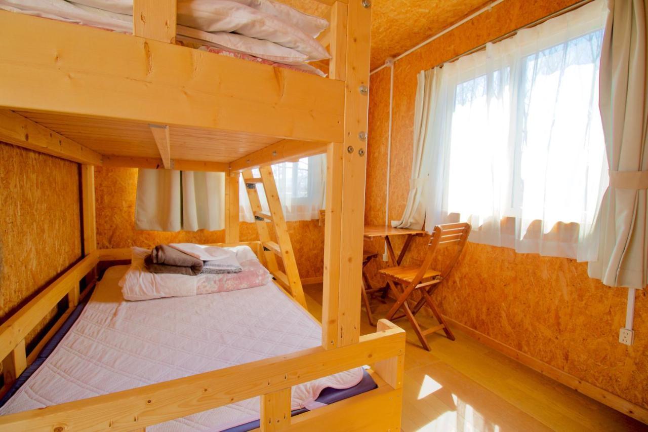 Хостел Clione Campground Сярі Екстер'єр фото