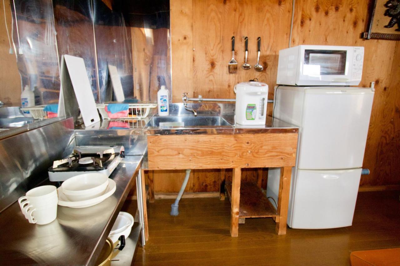 Хостел Clione Campground Сярі Екстер'єр фото