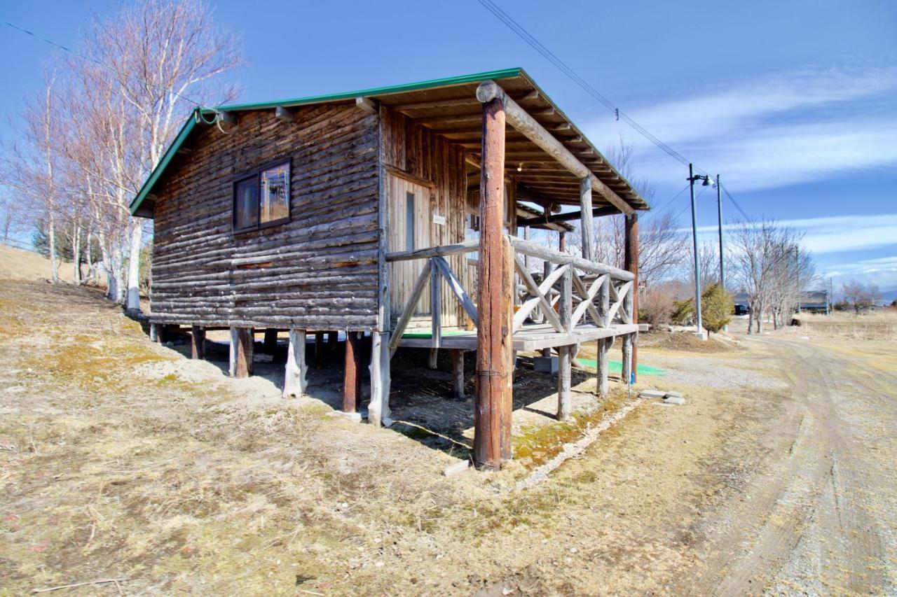 Хостел Clione Campground Сярі Екстер'єр фото