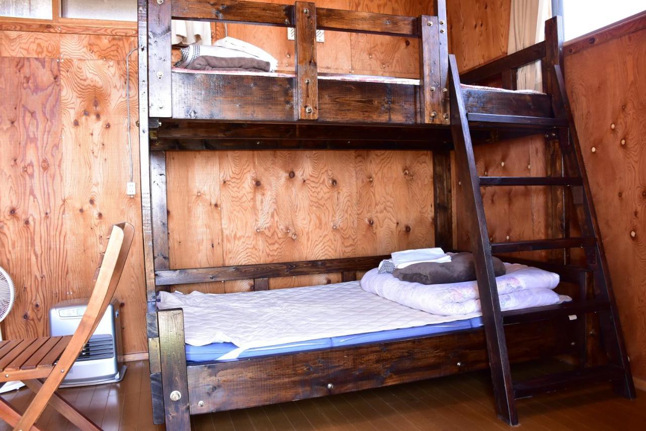 Хостел Clione Campground Сярі Екстер'єр фото